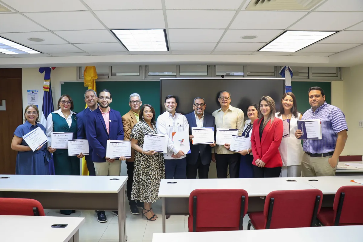 TEP entrega primera cohorte de LatamBoard en el país