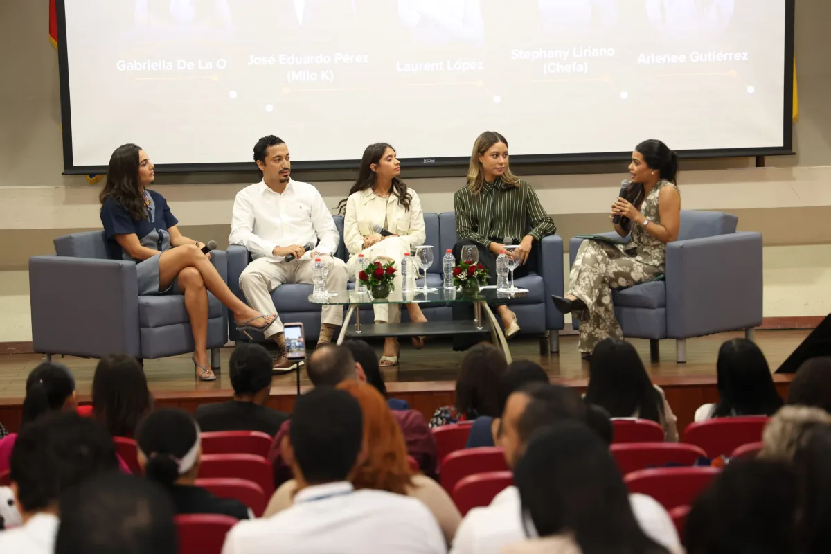 Panel durante el TEP Business Summit